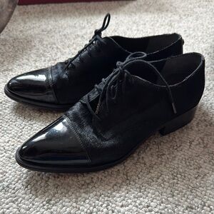 Donald Pliner Women’s Lace Up Haircalf Oxfords